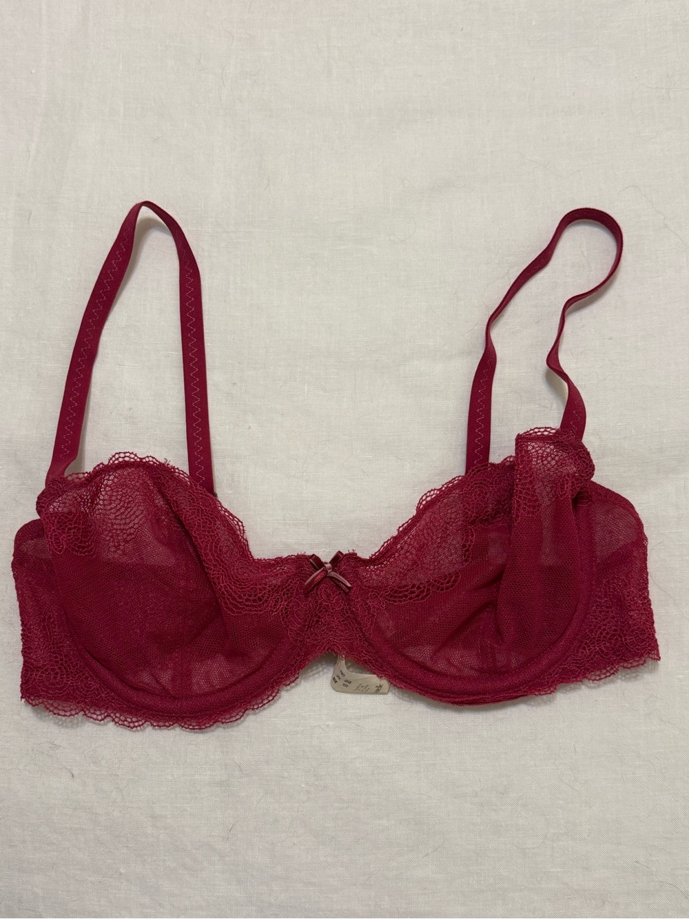 Chantelle Lace Underwire Bra in Burgundy